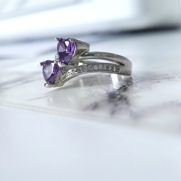 New Beautiful Purple Double Hearts Ring - Picture 5 of 5